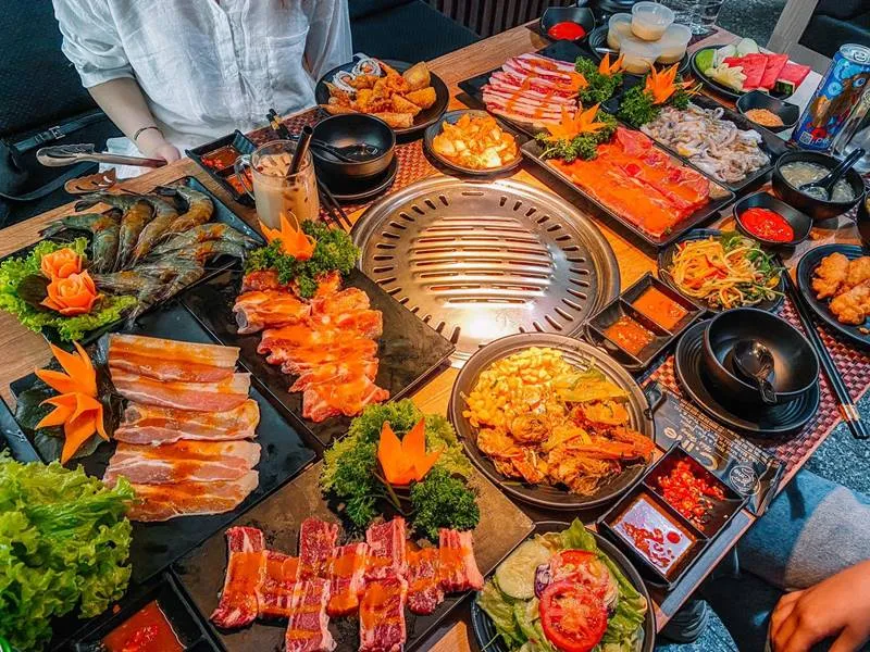 Phá đảo ẩm thực tại top 5 nhà hàng buffet Quy Nhơn ngon hết nấc