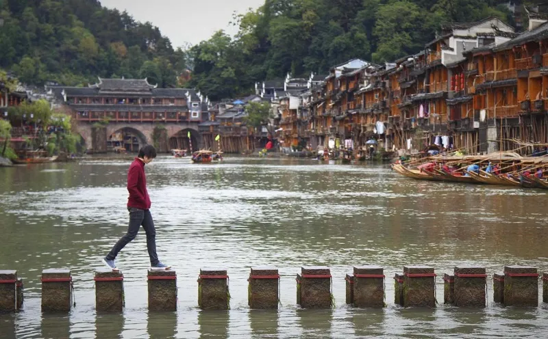 Phượng Hoàng Cổ Trấn mang hơi thở đậm nét văn hóa Trung Hoa cổ đại