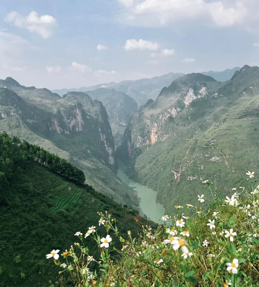 Phượt Hà Giang một mình, chuyến đi thanh xuân đáng thử nơi cao nguyên đá