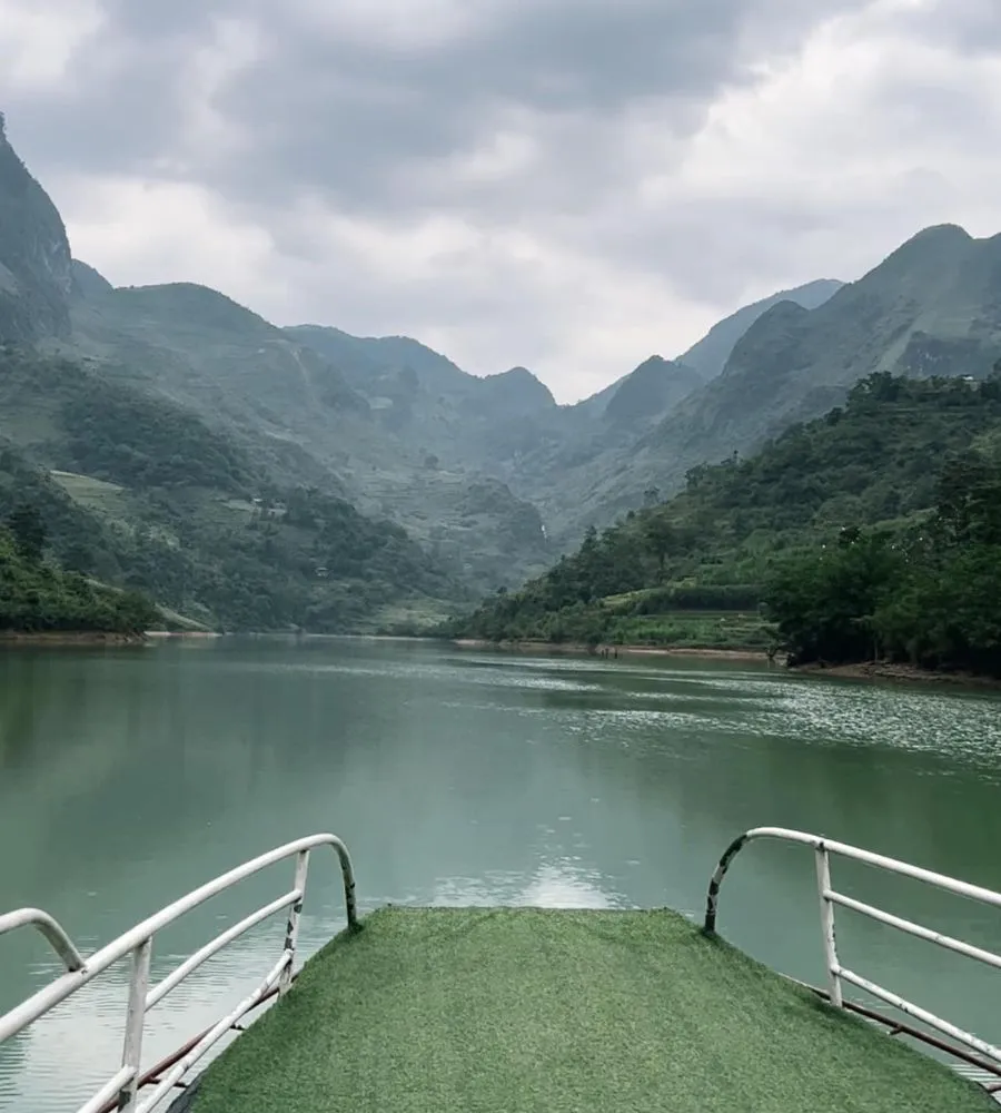 Phượt Hà Giang một mình, chuyến đi thanh xuân đáng thử nơi cao nguyên đá