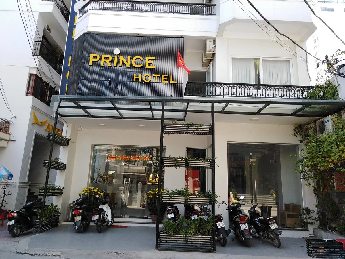 Prince Hotel – Khách sạn 3 sao gần bãi biển Nha Trang