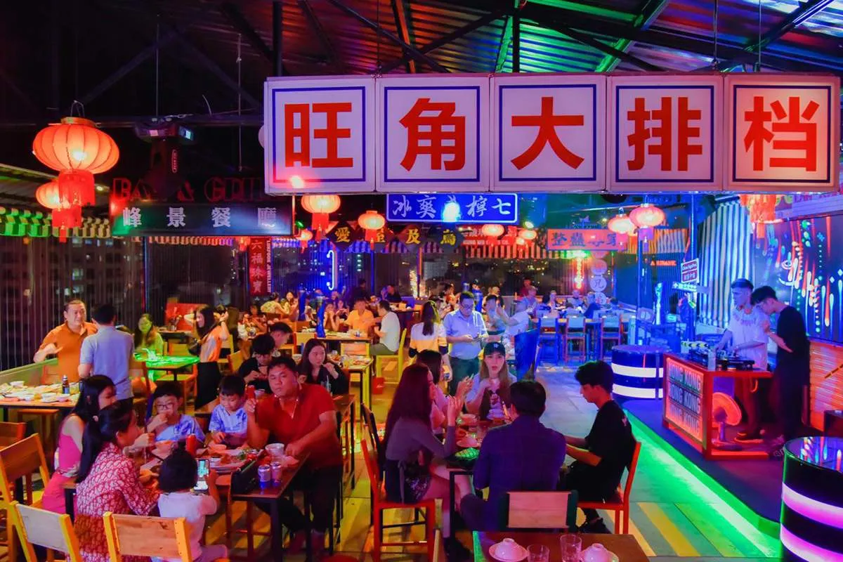 Quán Lan Kwai Fong CT ( Lan Quế Phường) và không gian Hồng Kông rực rỡ