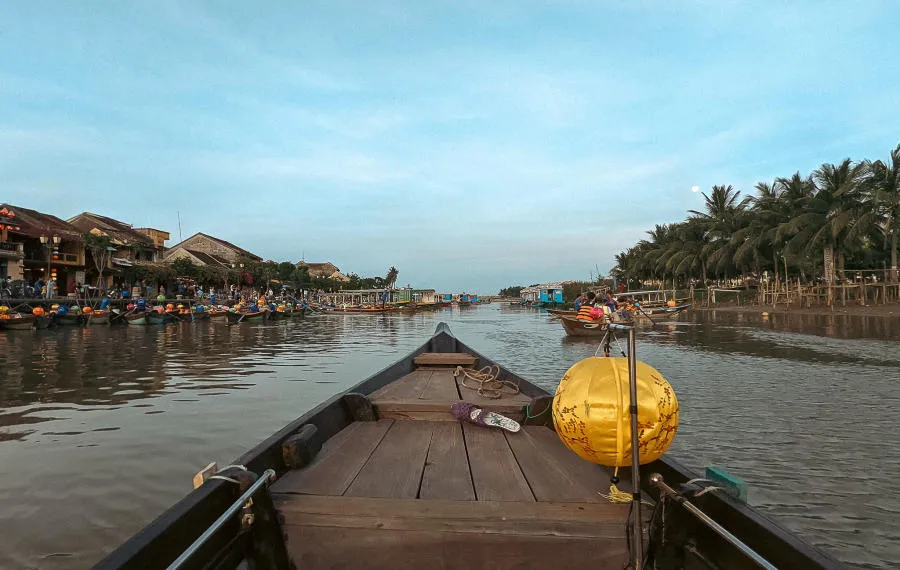 Review Hội An cổ kính với lối kiến trúc đã đi cùng năm tháng