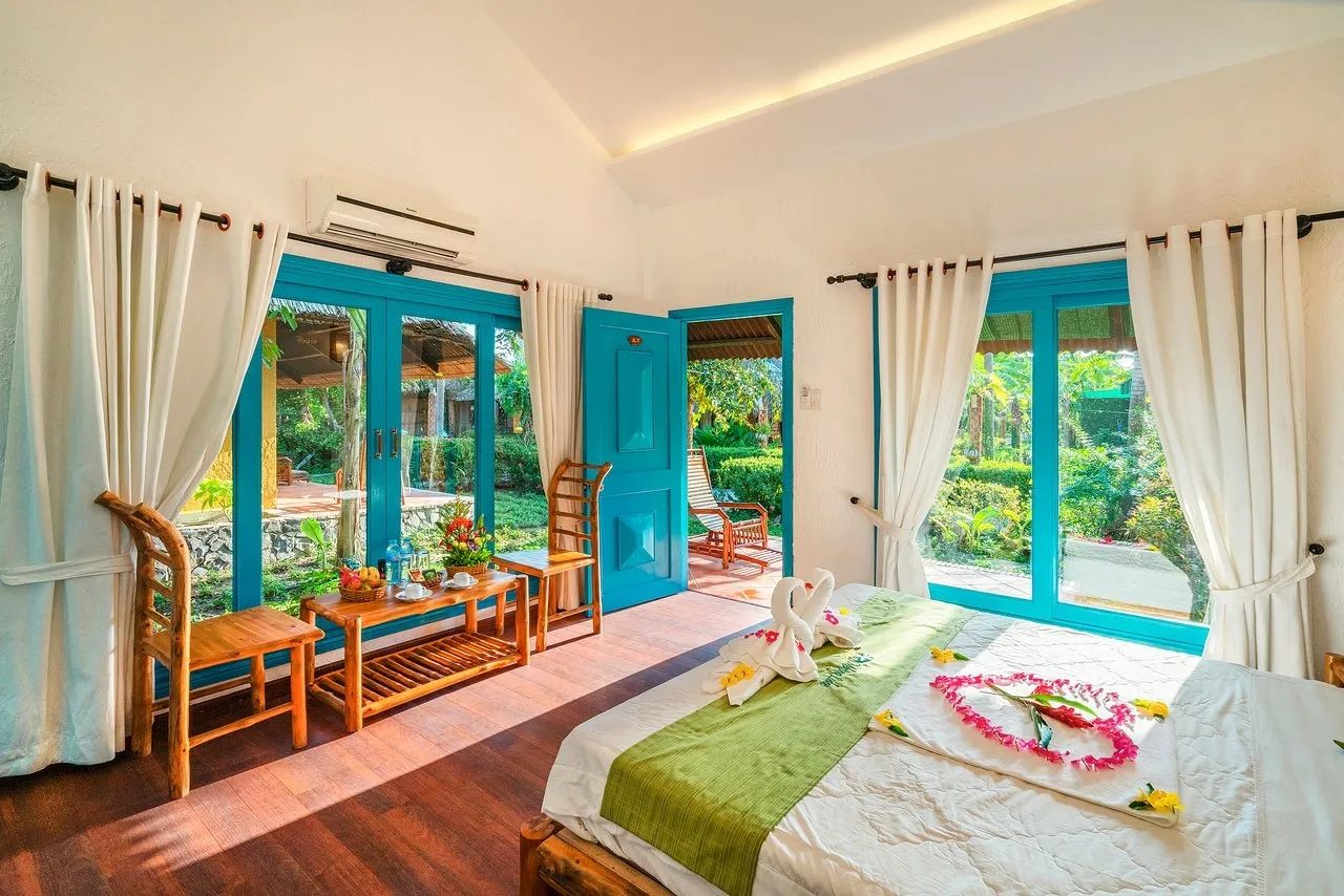 Review Mekong Lodge Resort Tiền Giang nơi hòa vào miền sông nước