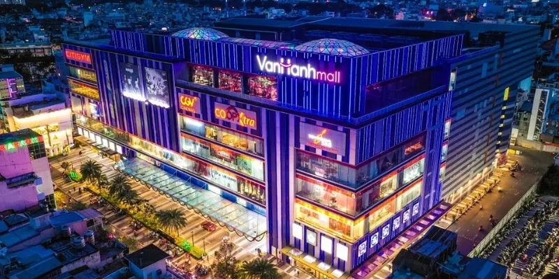 Review Vạn Hạnh Mall từ A đến Z xem có gì thú vị