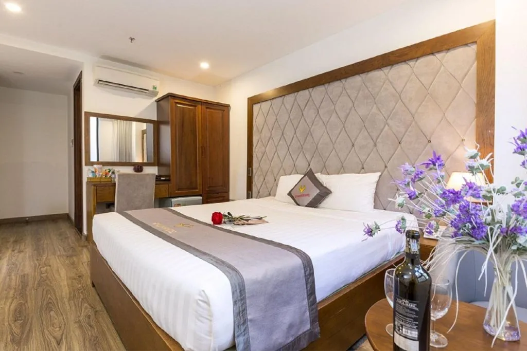 Royal Charm Hotel, lạc vào chốn thiên đường bên bờ biển xanh