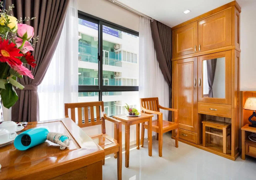 Royal Hotel Nha Trang, không gian nghỉ ngơi lộng lẫy cạnh biển