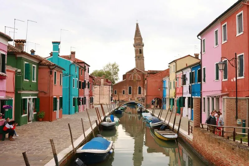 Rực rỡ đảo xanh Burano, thiên đường du lịch cực gần Venice