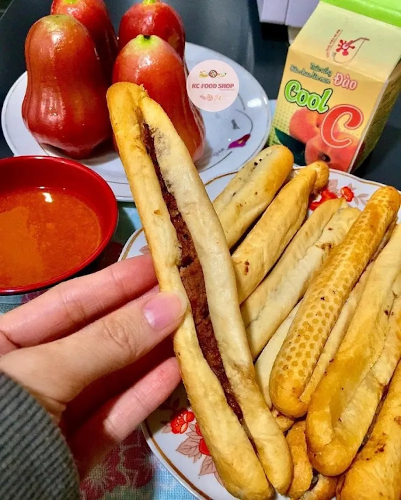 Săn lùng 10 quán bánh mì que Đà Nẵng nổi tiếng ăn là ghiền