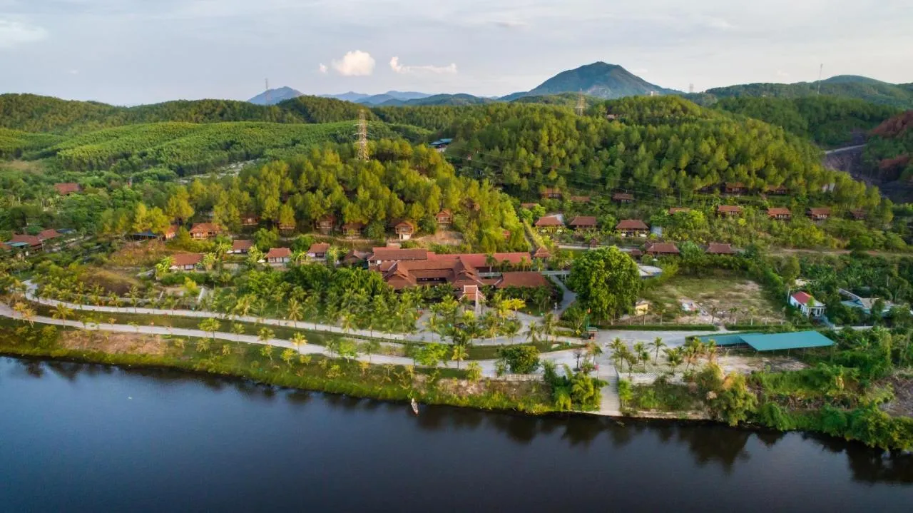 Sankofa Village Hill Resort and Spa, không gian resort cổ điển đầy cảm hứng