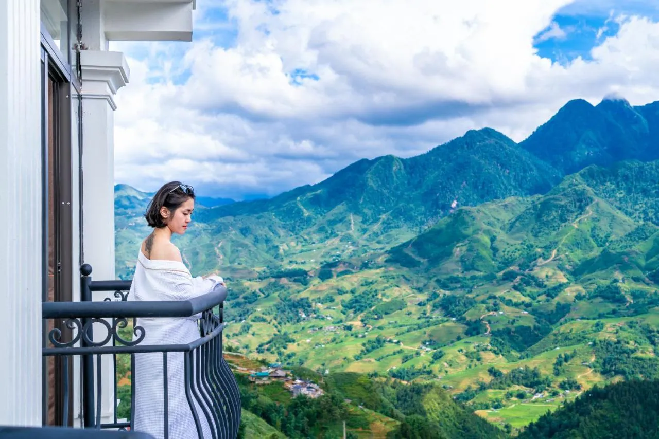 Sapa Relax Hotel & Spa – Ngất ngây khách sạn sở hữu view núi đẹp sững sờ nằm trong lòng thị trấn Sapa