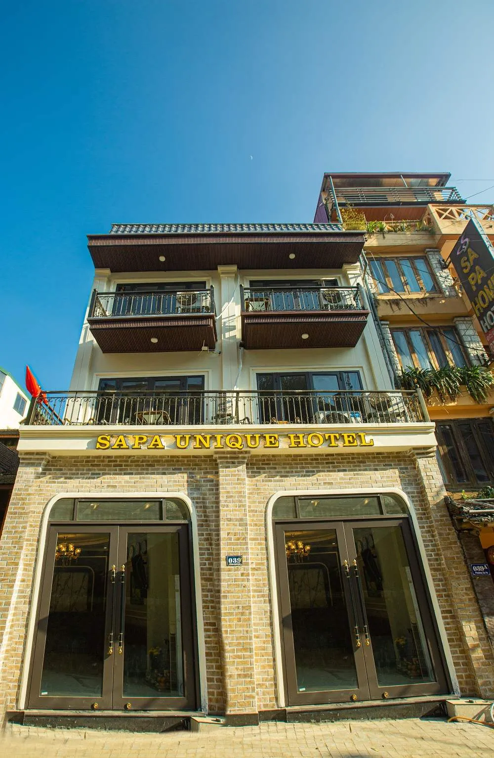 Sapa Unique Hotel – Khách sạn 3 sao có view hướng núi, toạ lạc trung tâm Sapa