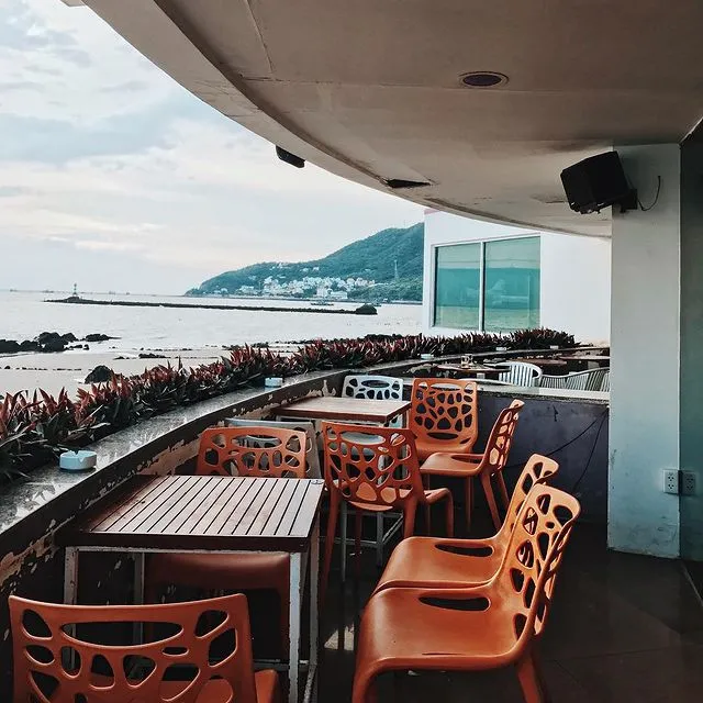 Say mê trước cảnh biển tuyệt mỹ từ những quán café view biển Vũng Tàu