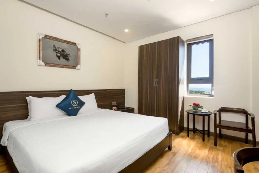 Sepon Blue Hotel, hòn ngọc xanh biếc giữa lòng thành phố