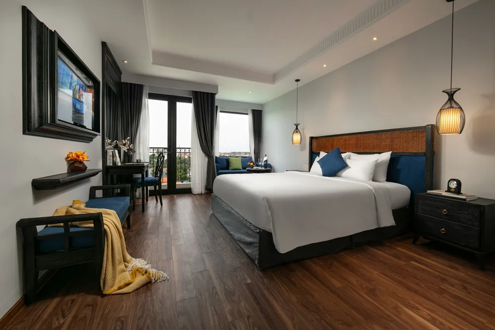 Shining Riverside Hotel and Spa – Khách sạn 4 sao với nhiều góc sống ảo cực chill