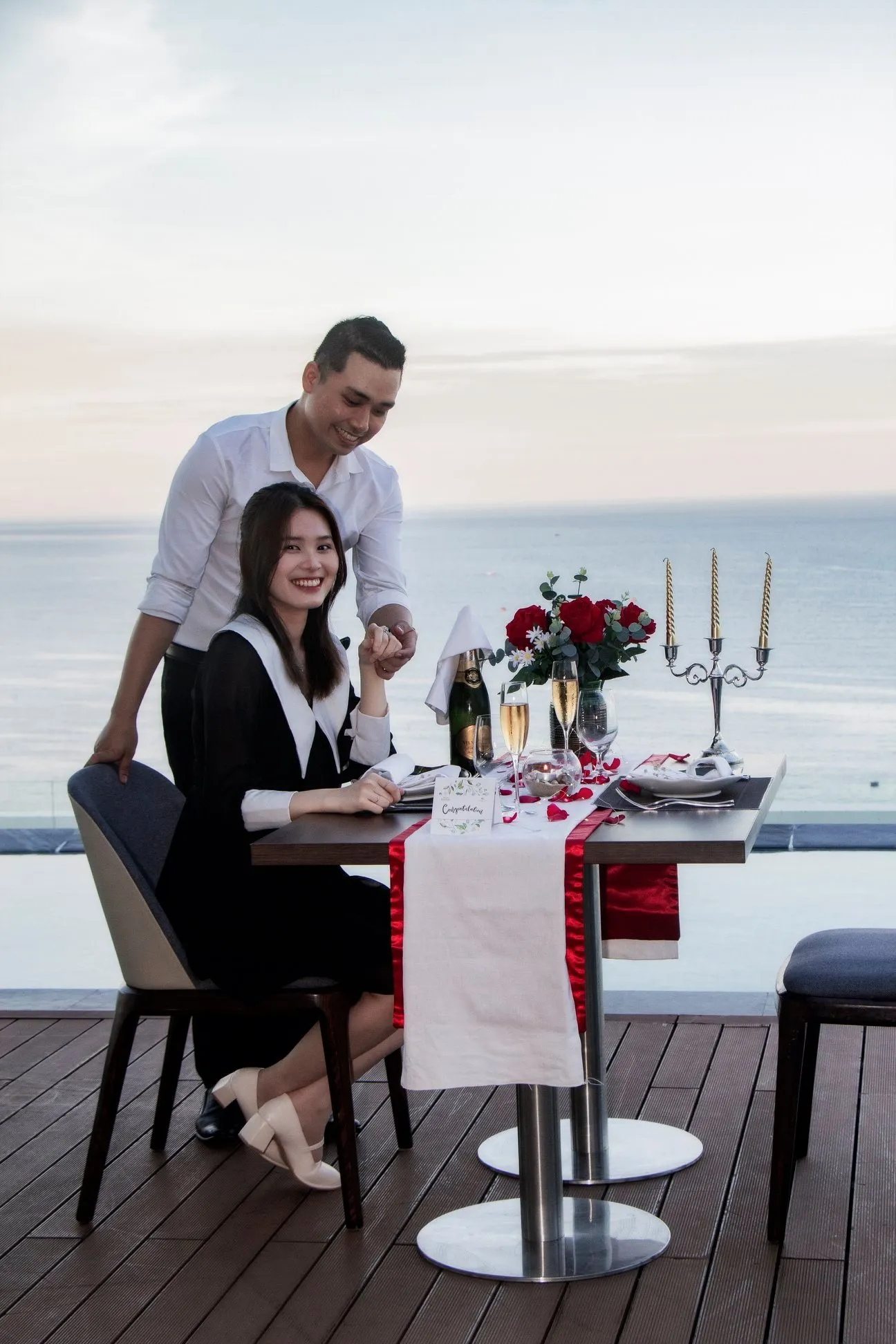 Sky View Restaurant – Nhà hàng lãng mạn lý tưởng cho các cặp đôi tại Đà Nẵng