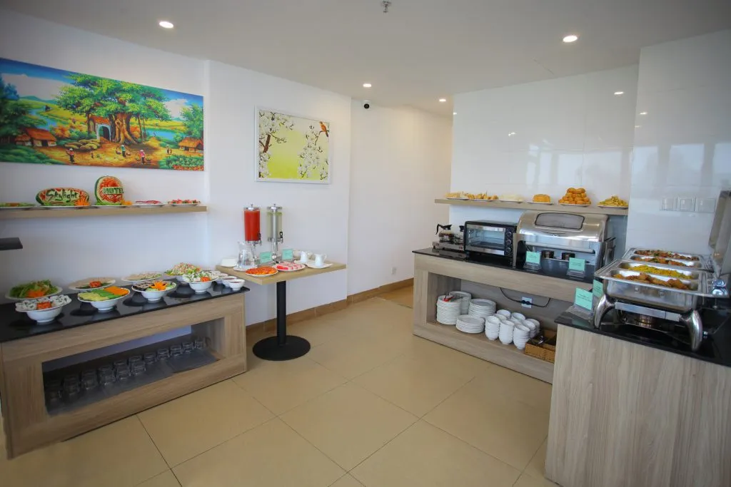 Skylight Hotel Nha Trang – Ngắm nhìn sự sầm uất của phố Tây