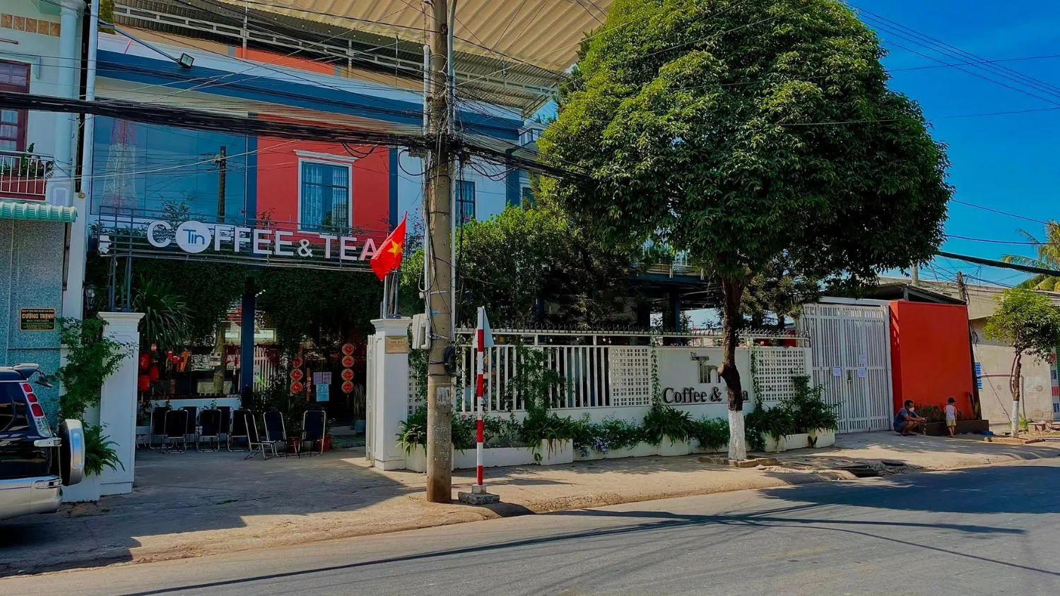 Sống ảo tại The Tín Coffee Tea, quán cà phê Bình Dương view đẹp nức tiếng