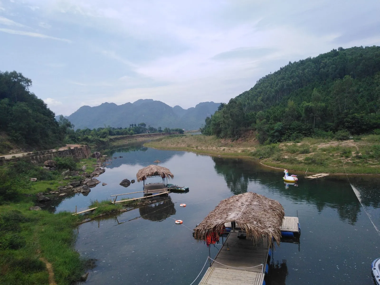 Suối Vực Chèo Quảng Bình, điểm đến mới toanh thu hút hội đam mê khám phá