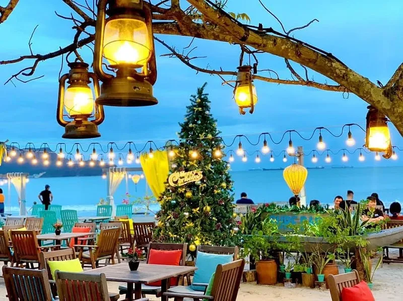 Surf Bar Quy Nhơn view biển gọi ngắm hoàng hôn tuyệt đỉnh