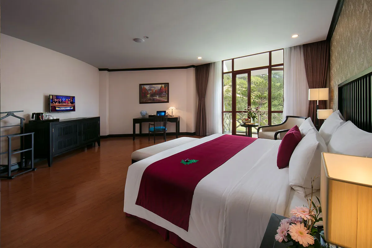 Swiss Belresort Tuyen Lam nằm gọn gàng trong mảng xanh tươi mát