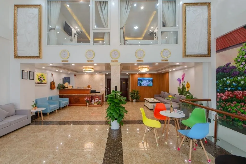 Tận hưởng hương sắc của Pho Hoa Hotel ở giữa lòng thành phố