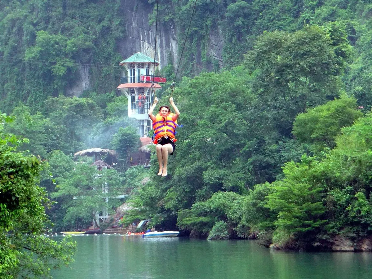 Tất tần tật trải nghiệm zipline Sông Chày Hang Tối Quảng Bình