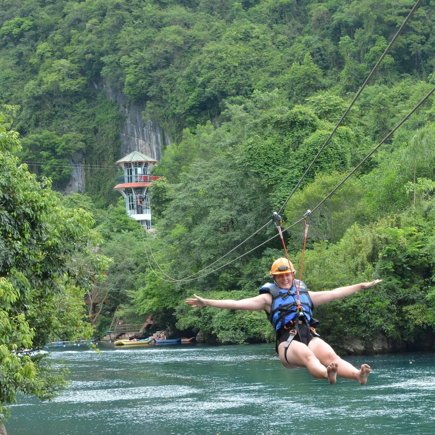 Tất tần tật trải nghiệm zipline Sông Chày Hang Tối Quảng Bình