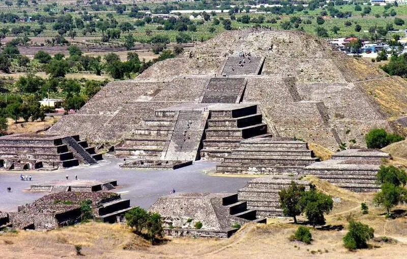 Teotihuacan thành phố cổ nơi các vị thần được tạo ra ở Mexico