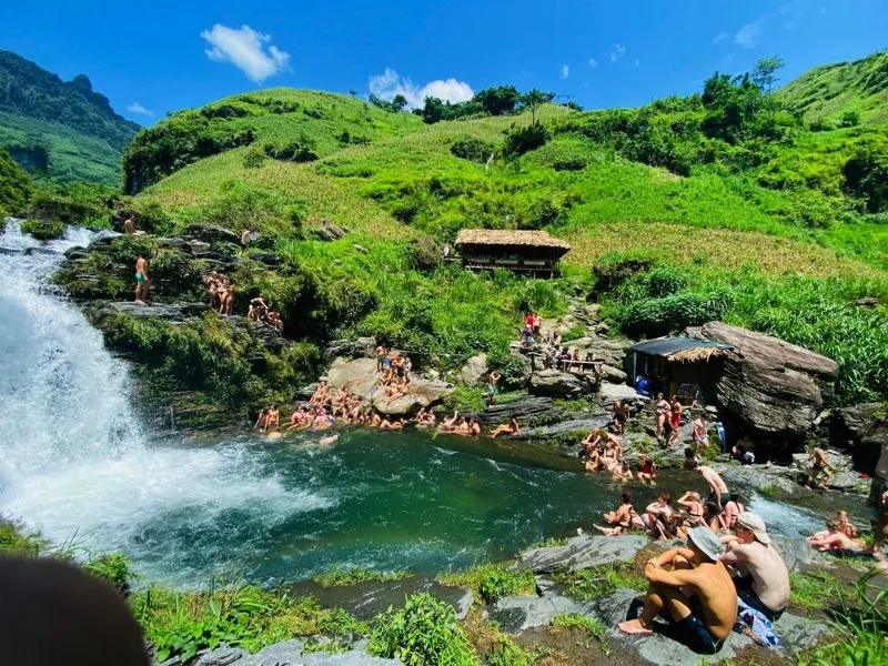 Thác Du Già, ‘nàng tiên say ngủ’ giữa núi rừng Hà Giang