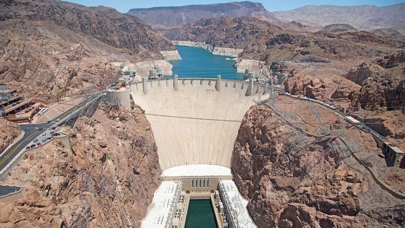 Tham quan Hoover Dam đập thủy điện vĩ đại của nước Mỹ