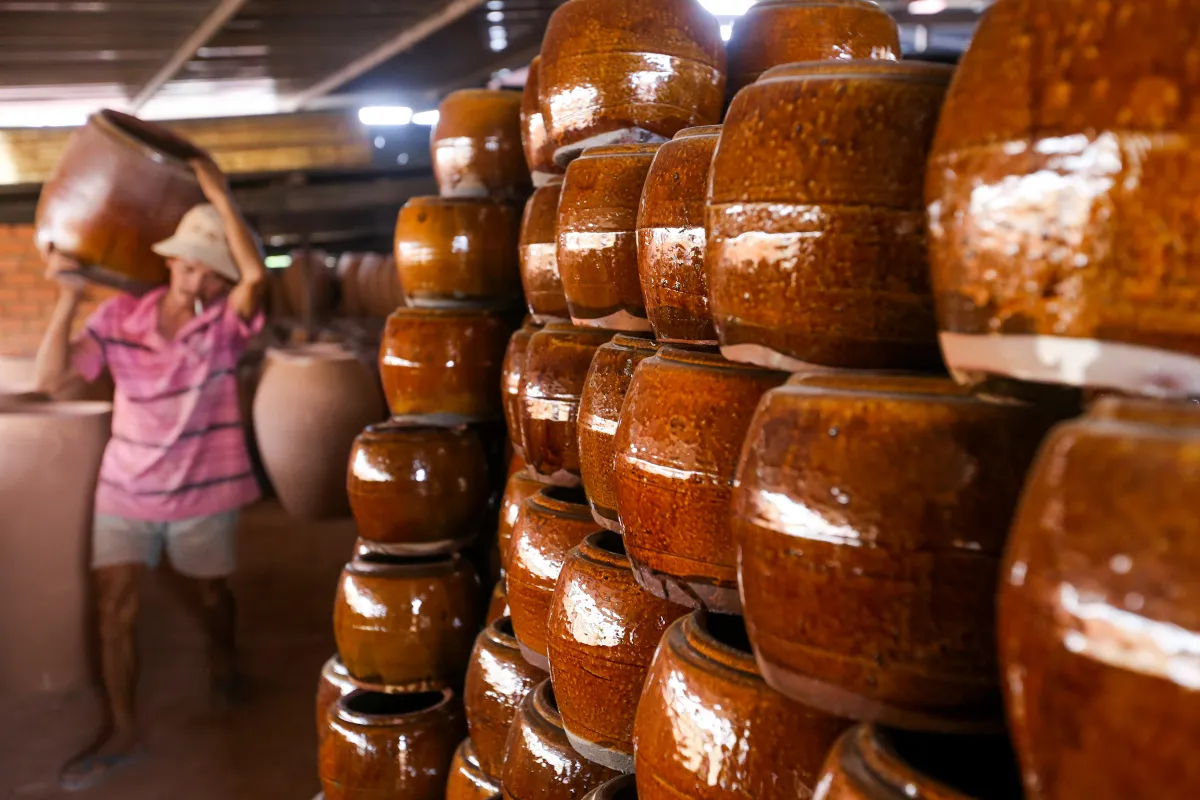 Tham quan Lò lu Đại Hưng chuyên sản xuất gốm thủ công cổ nhất Bình Dương