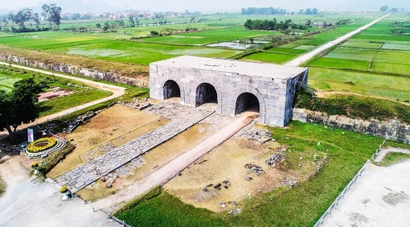 Thành nhà Hồ, di lích thành cổ bằng đá hiếm hoi còn sót lại