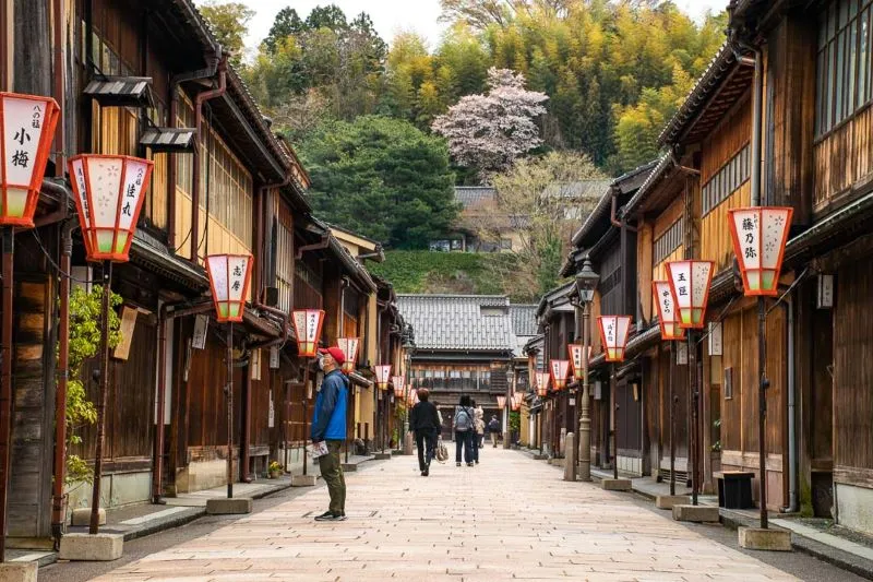 Thành phố Kanazawa, nơi ôm ấp nhiều nét đẹp cổ kính pha lẫn hiện đại