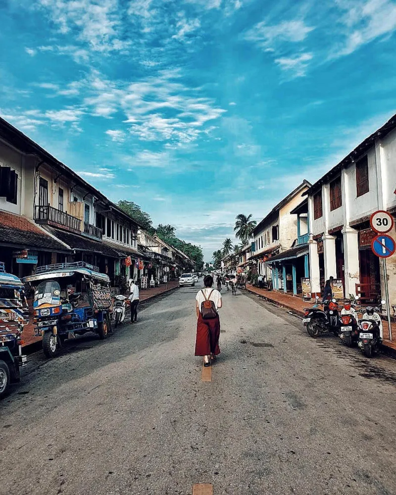 Thành phố Luông Pha Băng cổ kính nằm bên dòng sông Mê Kong