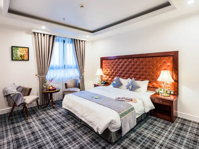 THE SHINE HOTEL, nơi lưu trú tuyệt vời cho chuyến du lịch của bạn