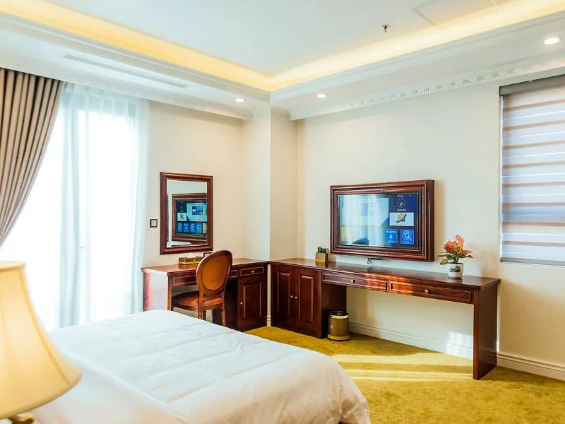 THE SHINE HOTEL, nơi lưu trú tuyệt vời cho chuyến du lịch của bạn