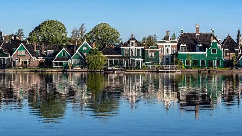 Thiên đường cối xay gió Zaanse Schans bước ra từ truyện cổ tích