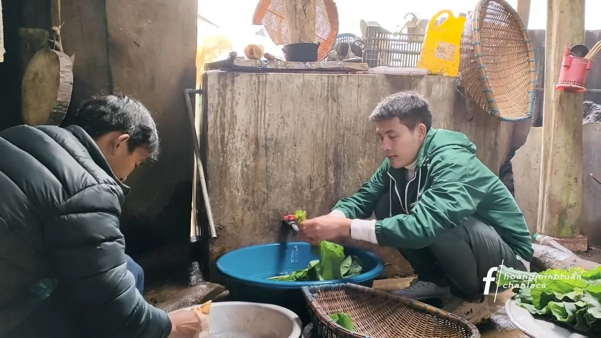 Thử một ngày làm thanh niên vùng cao cùng Chan La Cà tại Sapa