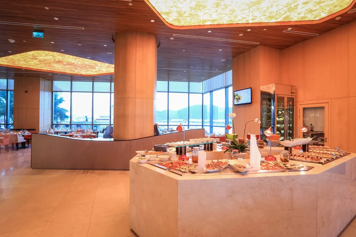 Thưởng thức buffet sang chảnh đẳng cấp quốc tế tại The Square – Novotel Premier Han River