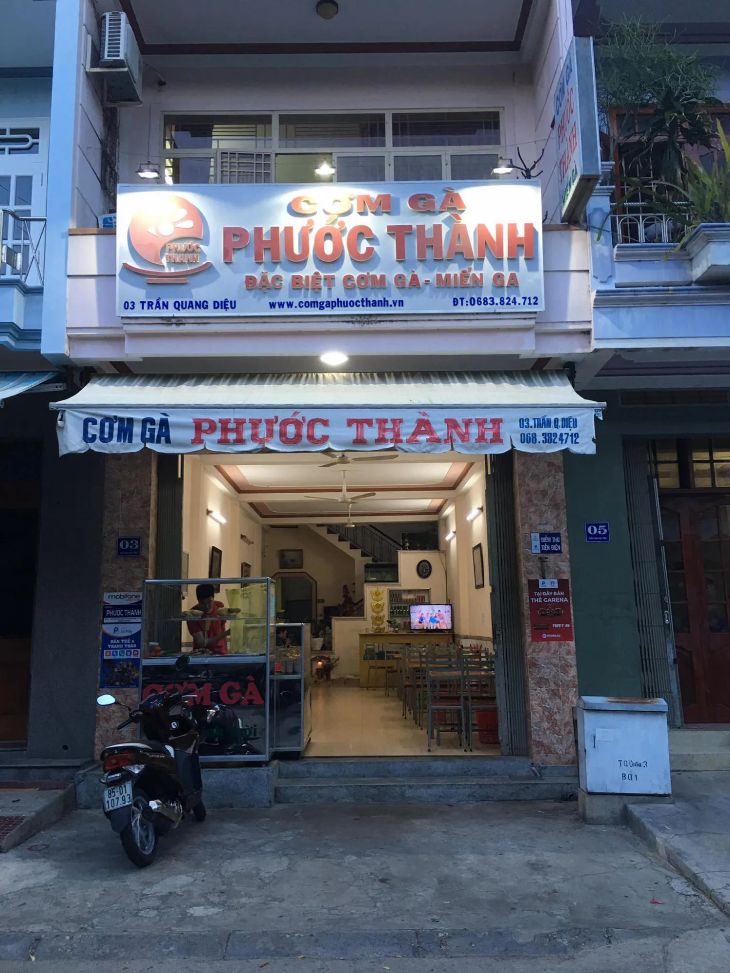 Thưởng thức Cơm gà Phan Rang đặc sắc khi ghé đến Ninh Thuận