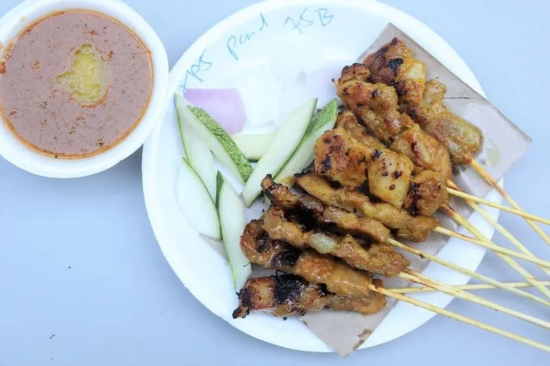 Thưởng thức món nướng Satay, một dấu ấn văn hóa thu hút tại Singapore