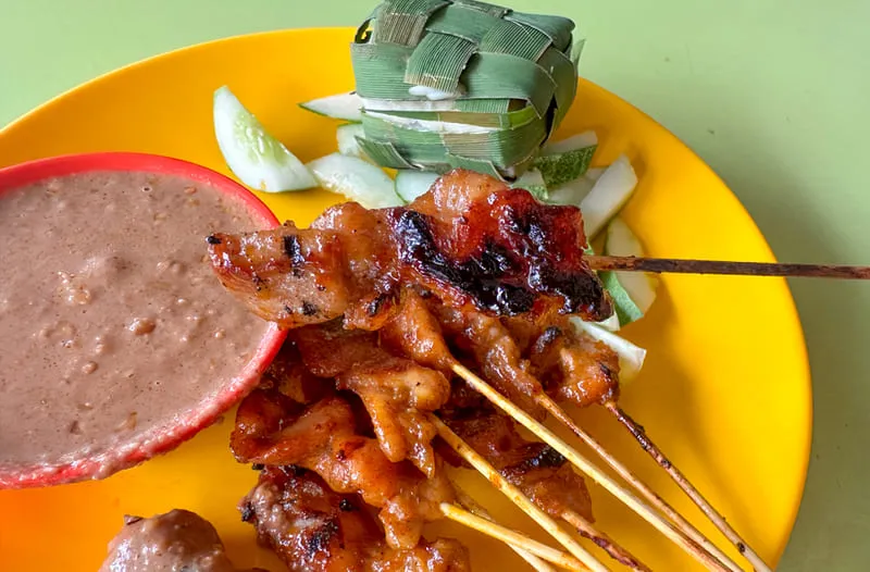 Thưởng thức món nướng Satay, một dấu ấn văn hóa thu hút tại Singapore