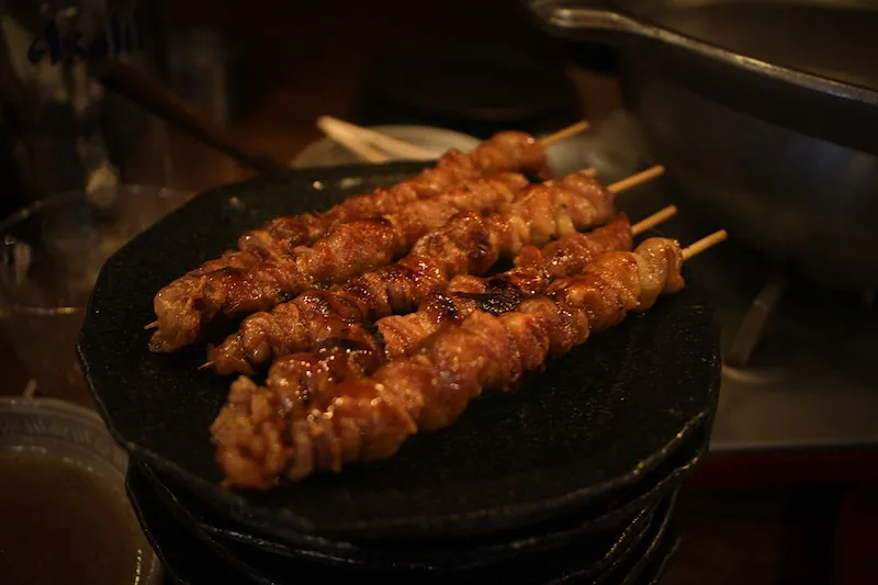 Thưởng thức Yakitori, nhấm nháp trọn vẹn tinh hoa ẩm thực đường phố Nhật Bản