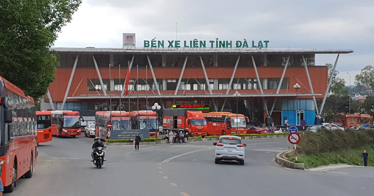 Tìm đường đi đến chùa Linh Quy Pháp Ấn check in cổng trời ảo diệu