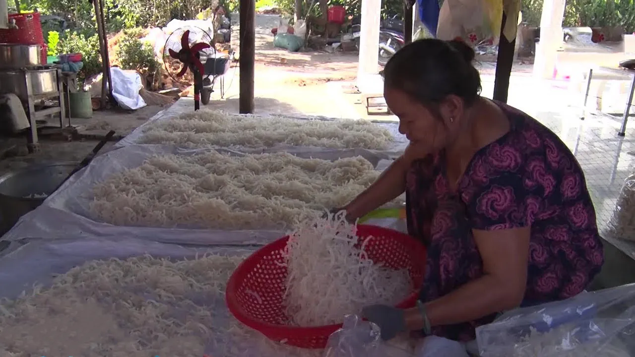 Tìm hiểu làng nghề tạo nên món đặc sản Mứt dừa Tiền Giang