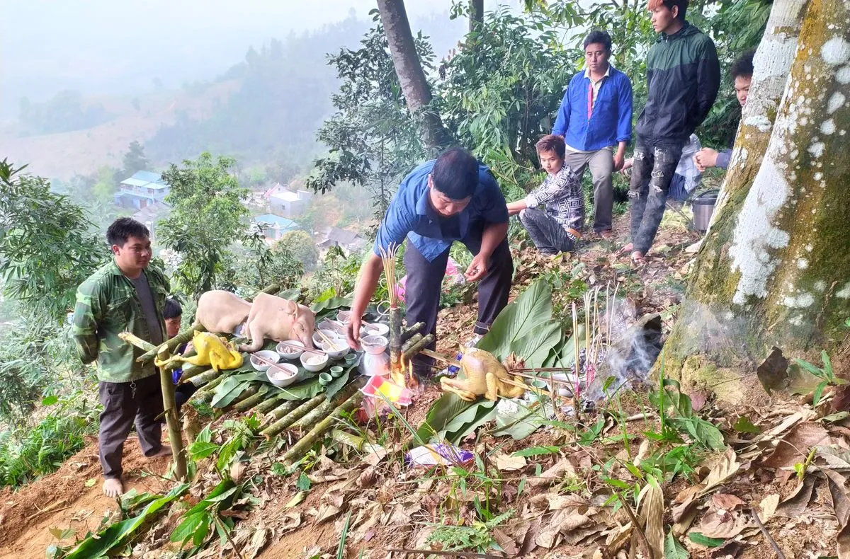 Tìm hiểu nét văn hóa độc đáo của người Cờ Lao ở Hà Giang