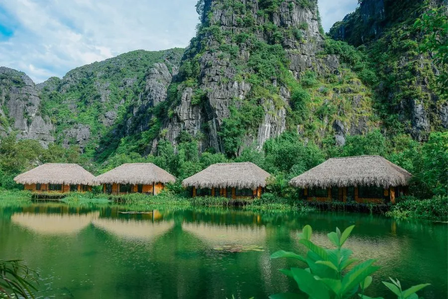 Top 10 homestay Ninh Bình view tựa núi được yêu thích nhất