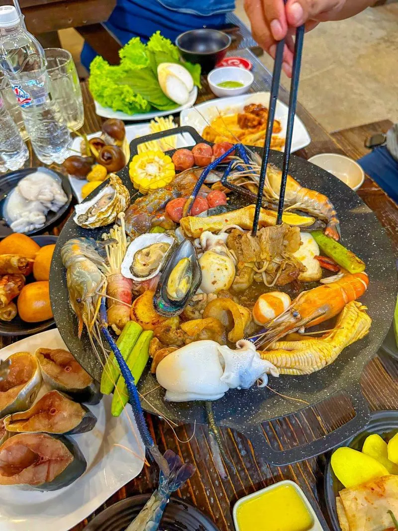 Top 10 quán ăn, nhà hàng buffet Vũng Tàu ăn thả ga không lo về giá