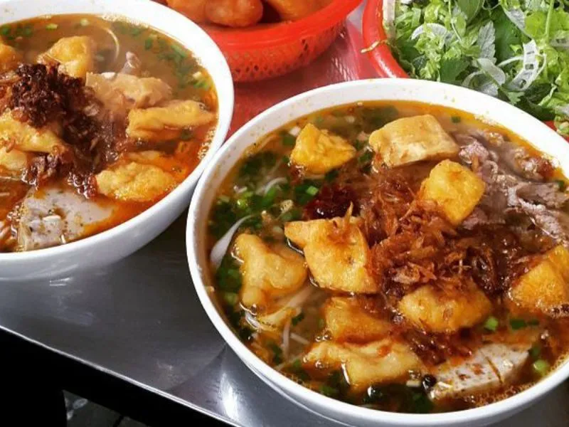 Top 10 quán bún riêu ngon Hà Nội được dân sành ăn khuyên đi